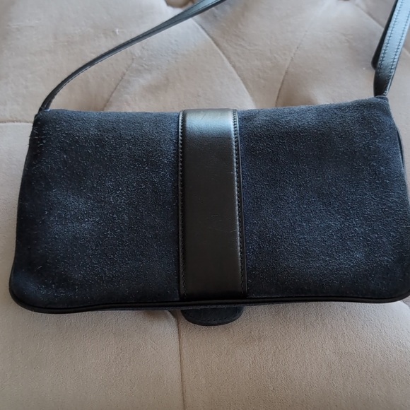 Gucci suede crossbody bag - Picture 5 of 11